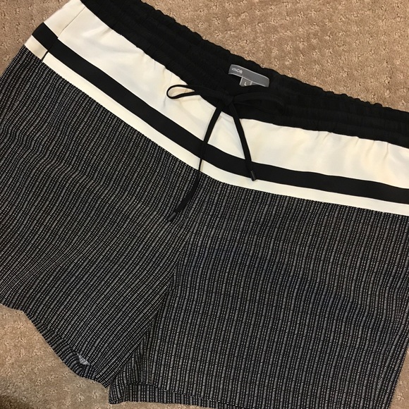 NWT Vince Silk Shorts - Picture 4 of 6